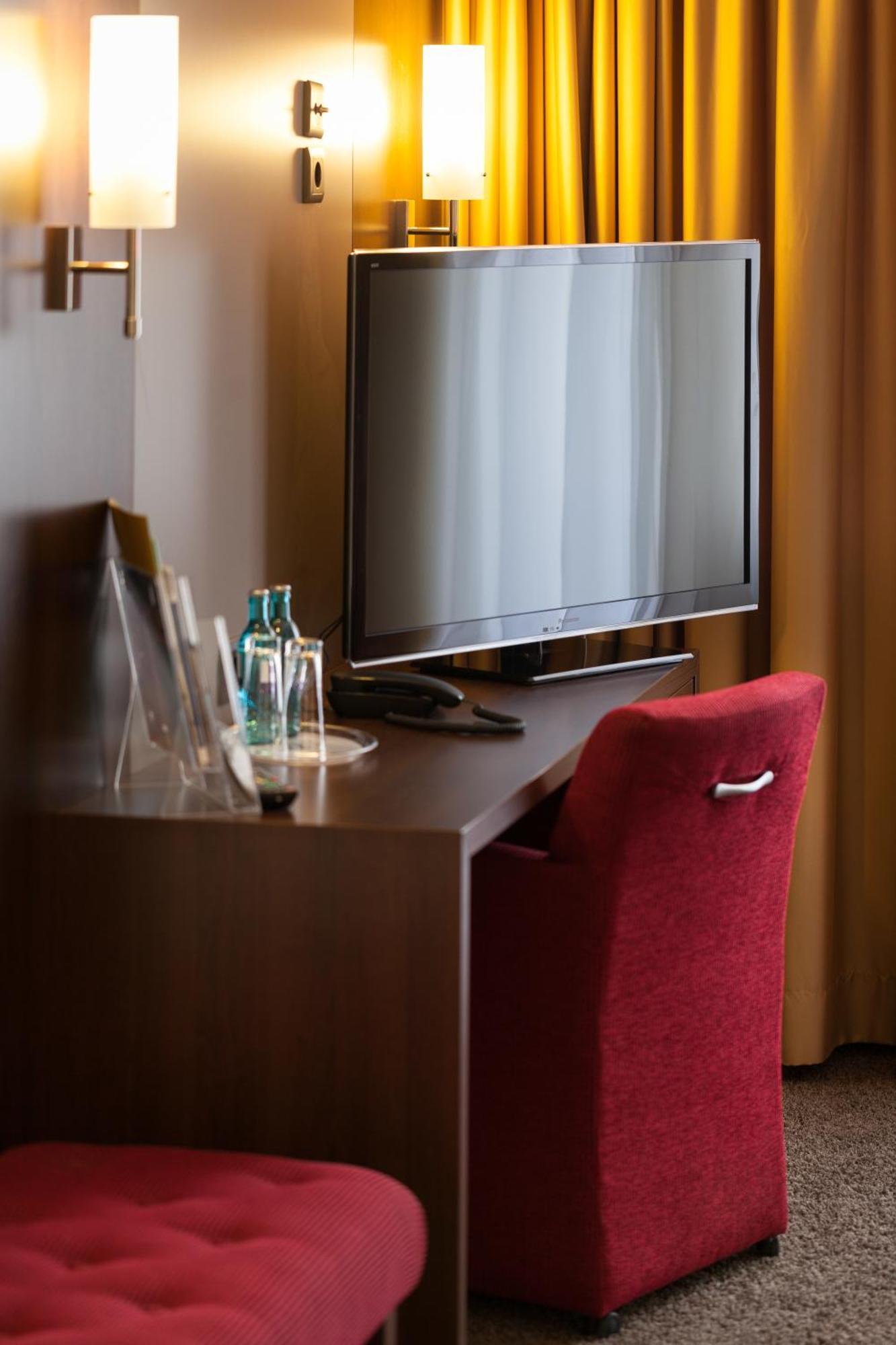 Hotel-Restaurant Zur Krone Loehnberg Ruang foto
