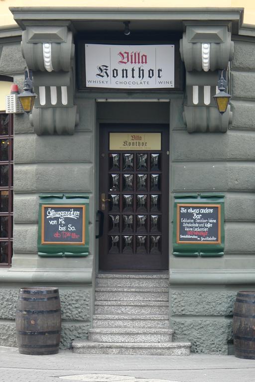Hotel-Restaurant Zur Krone Loehnberg Bagian luar foto